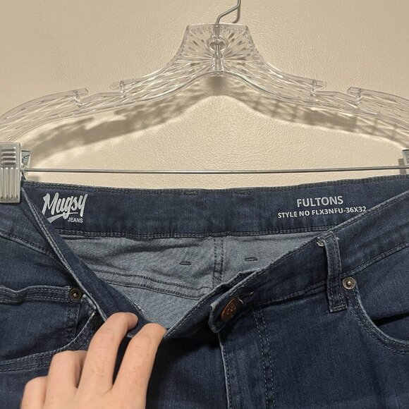 Men's Blue Jeans - Picture 3 of 9